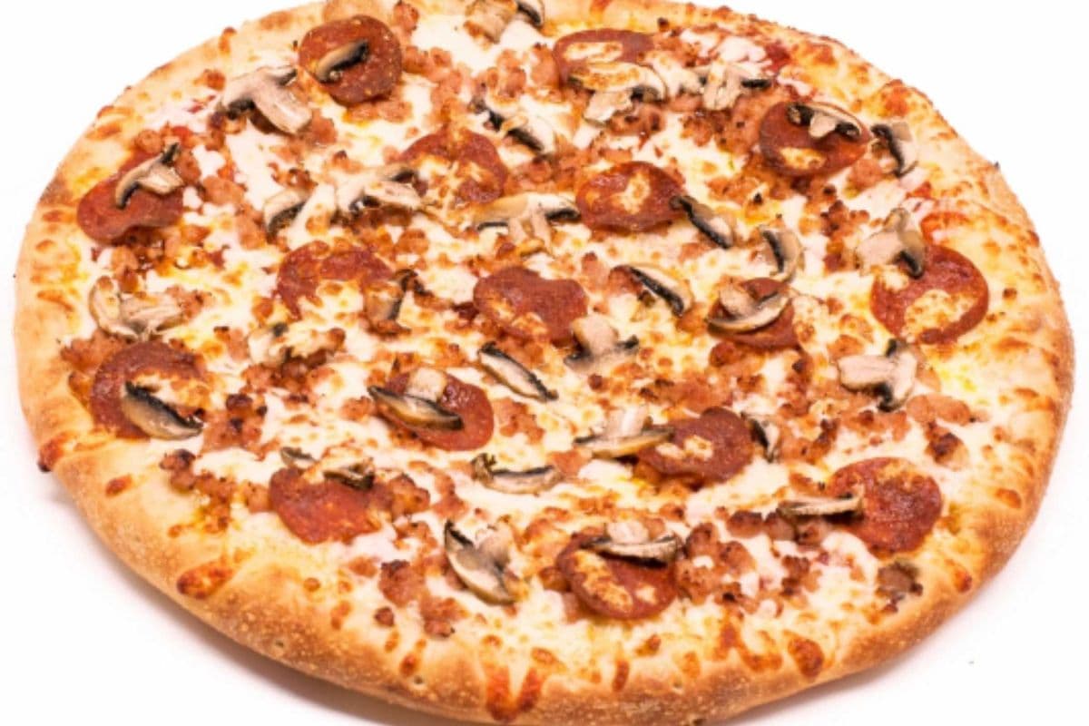 Medium Canadian Pizza