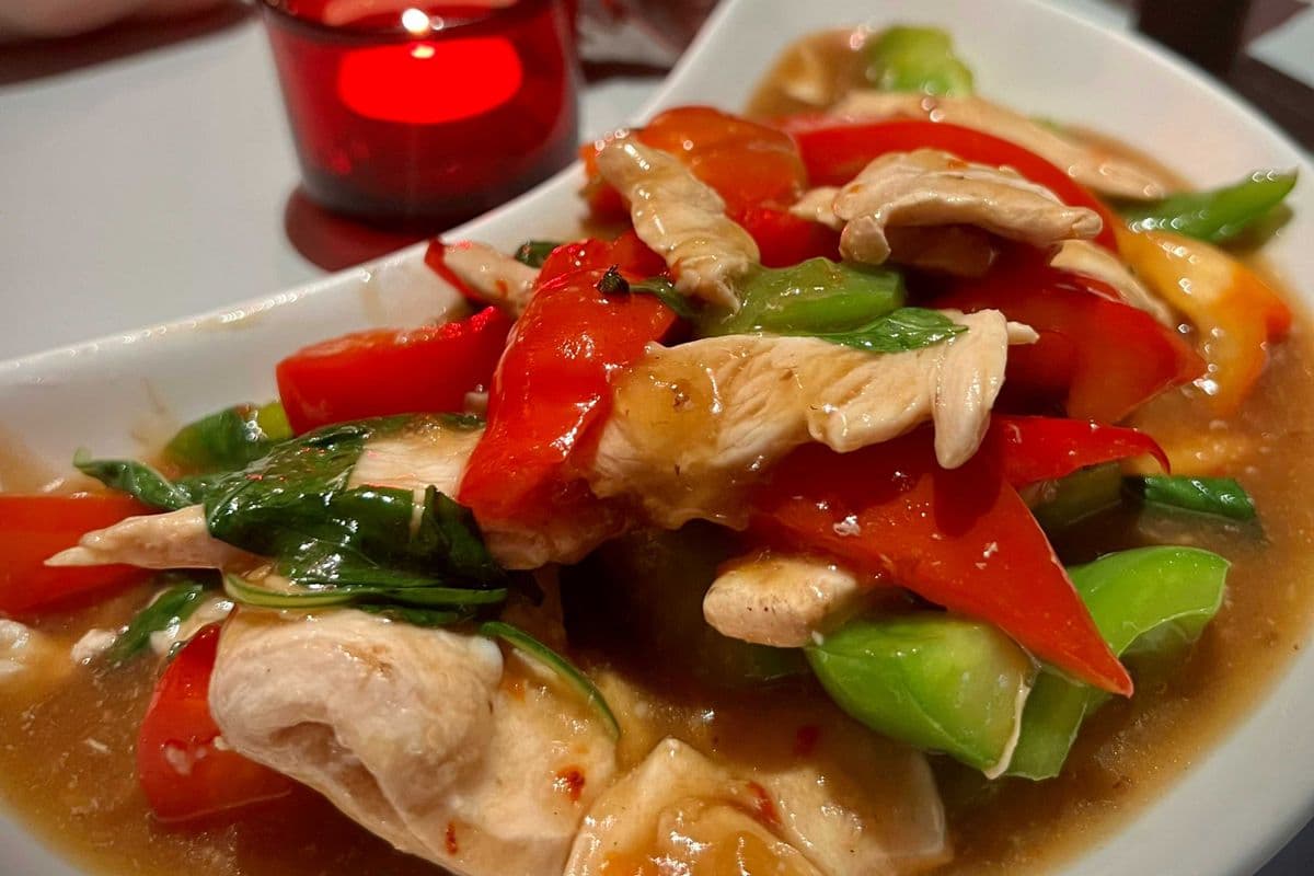 P6. Basil Pork - Moo Kaprao