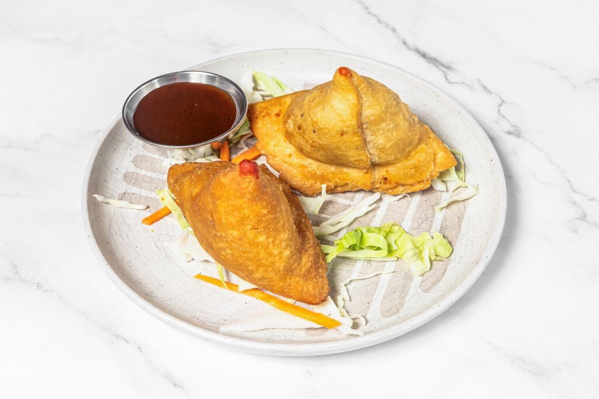 Chicken Samosas (2 Pcs)
