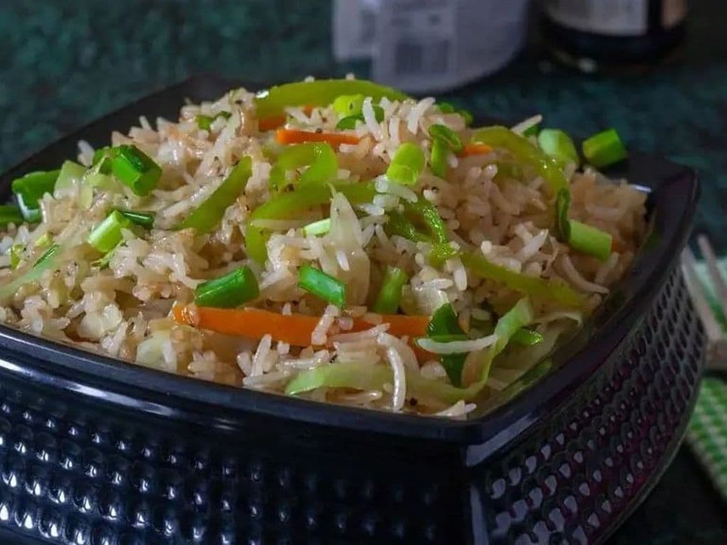 VEG HAKKA FRIED RICE
