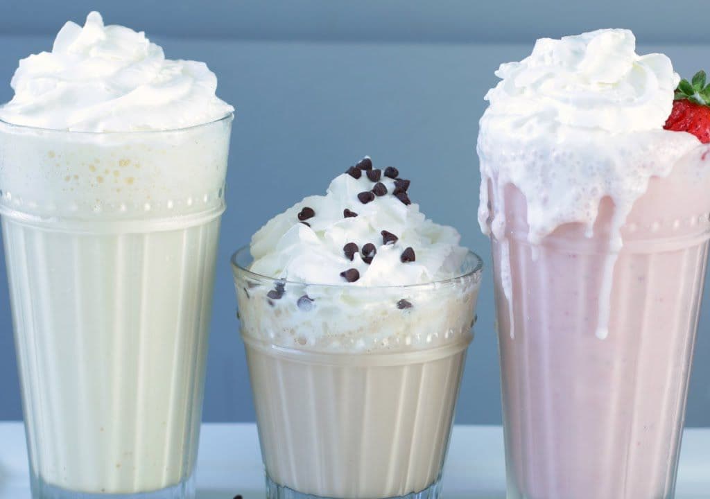 STRAWBERRY MILKSHAKE