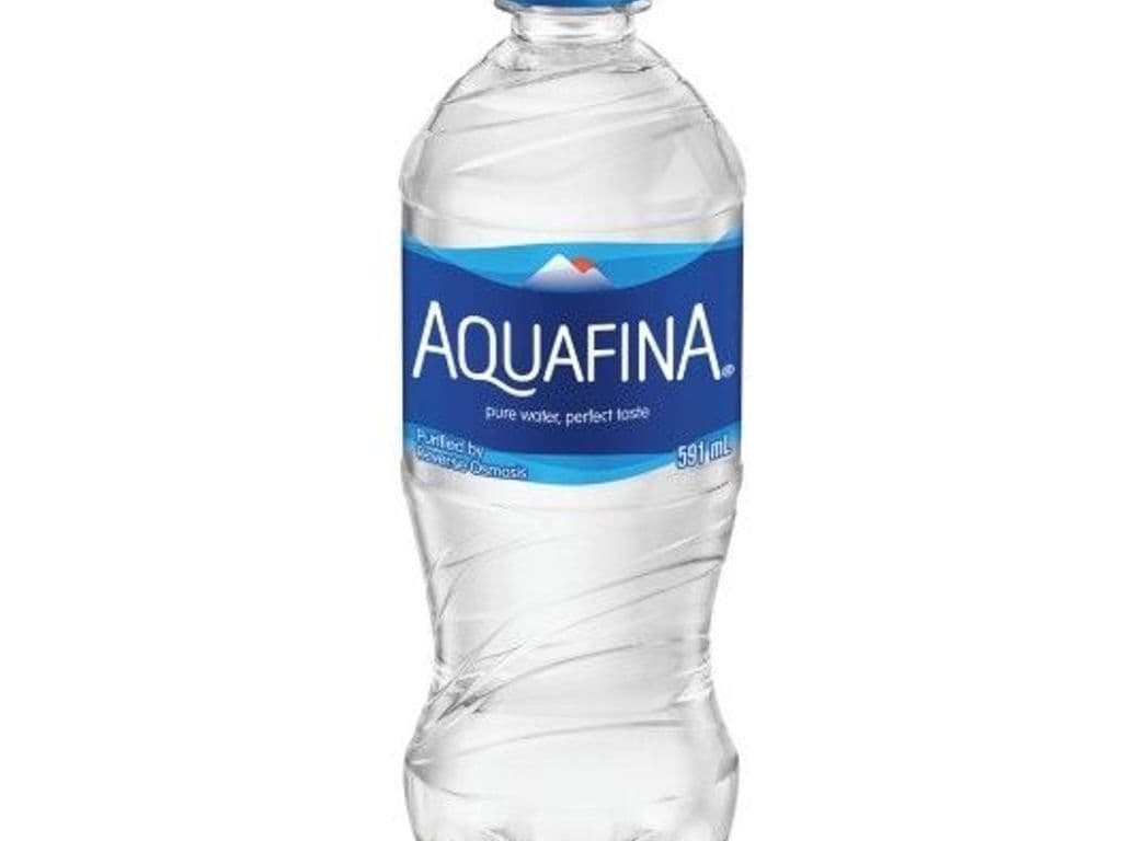 Aquafina (591 ml)
