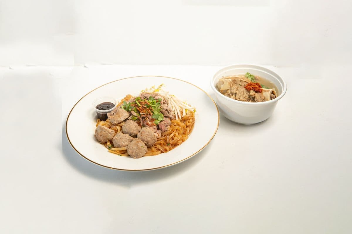 KT Palace Beef and Meatballs Dry Noodles with Side of Soup