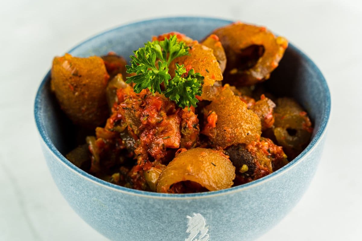 Peppered Pomo