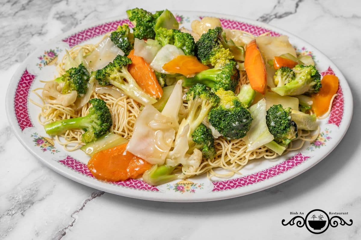 65. Deluxe Cantonese Chow Mein