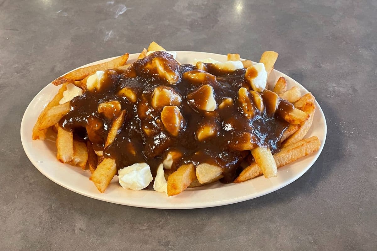 Poutine toute garnie