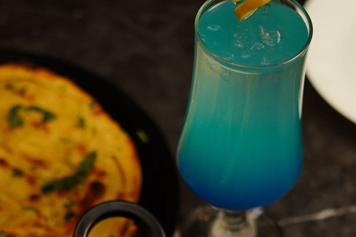 Blue lagoon ( Mocktail ) (12oz)