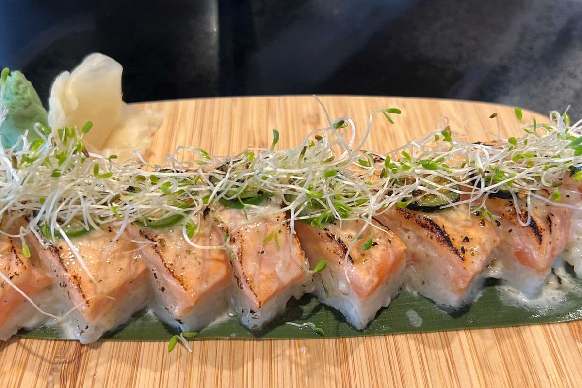 Salmon Oshi