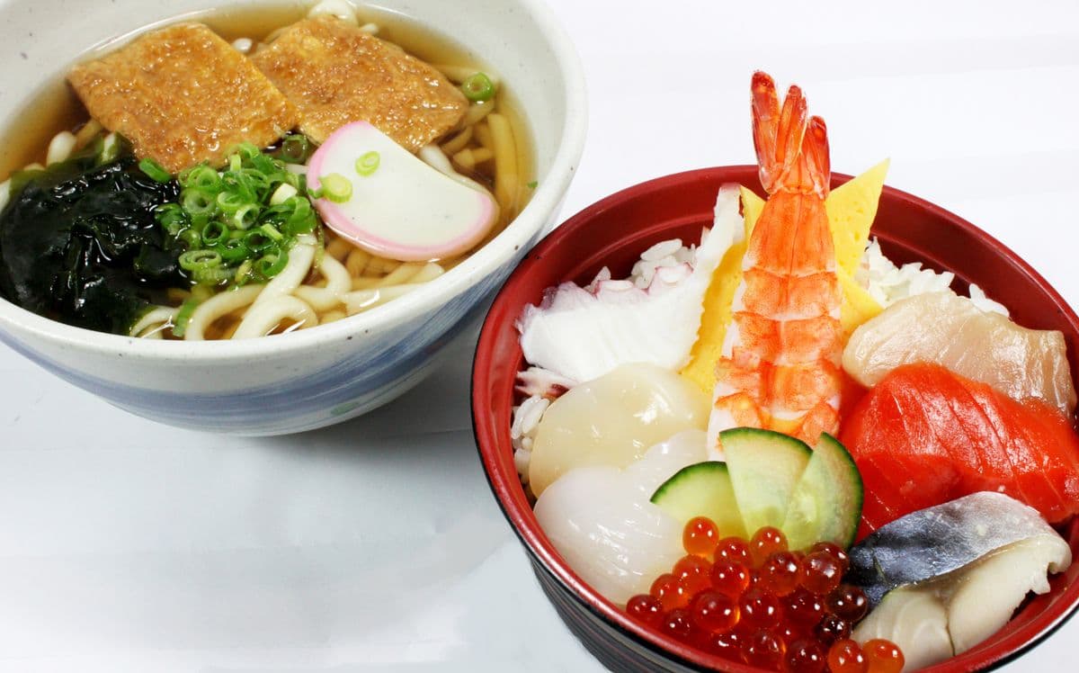 Chirashi Don and Udon Set
