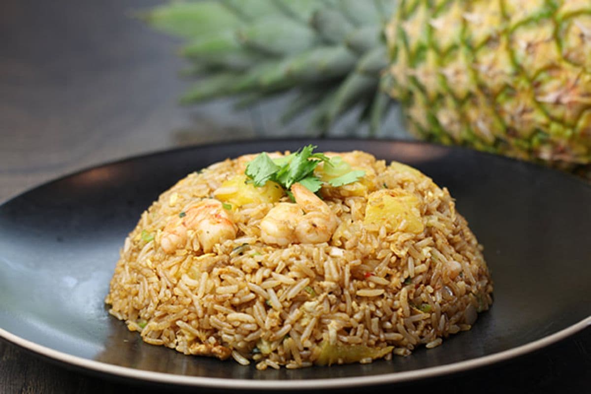 D07. Thai-Style Pineapple Seafood Fried Rice