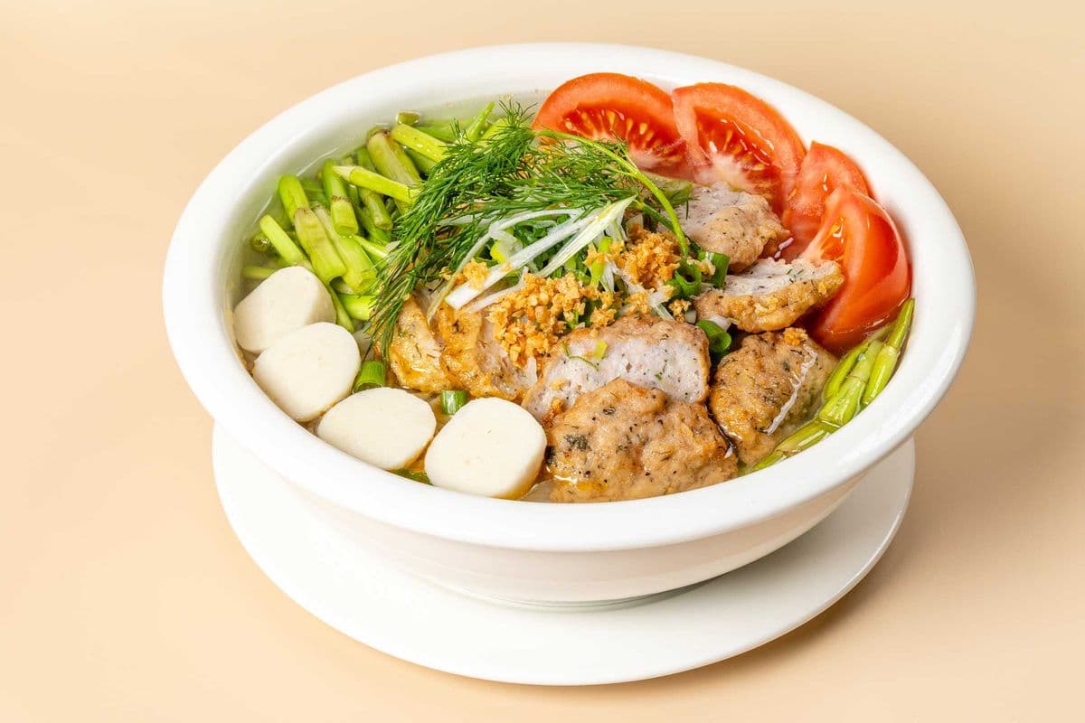10. Vietnamese Fried Fish Cake Noodle Soup / (Bún Chả Cá)