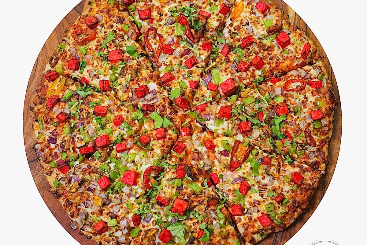 Medium Tandoori Paneer Pizza
