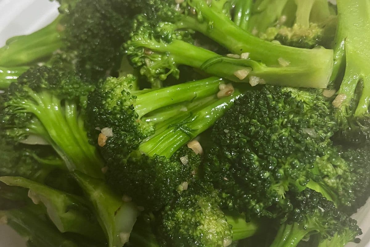 Broccoli in Garlic Sauce 蒜蓉百加利