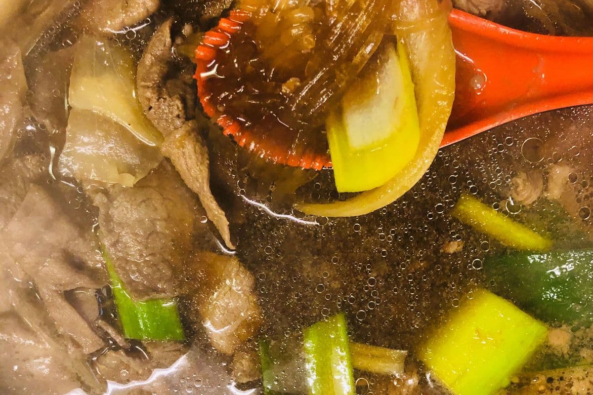 Ttukbaegi Bulgogi (Bulgogi Soup)