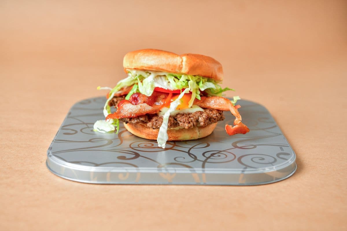Super Shack Bacon Cheeseburger