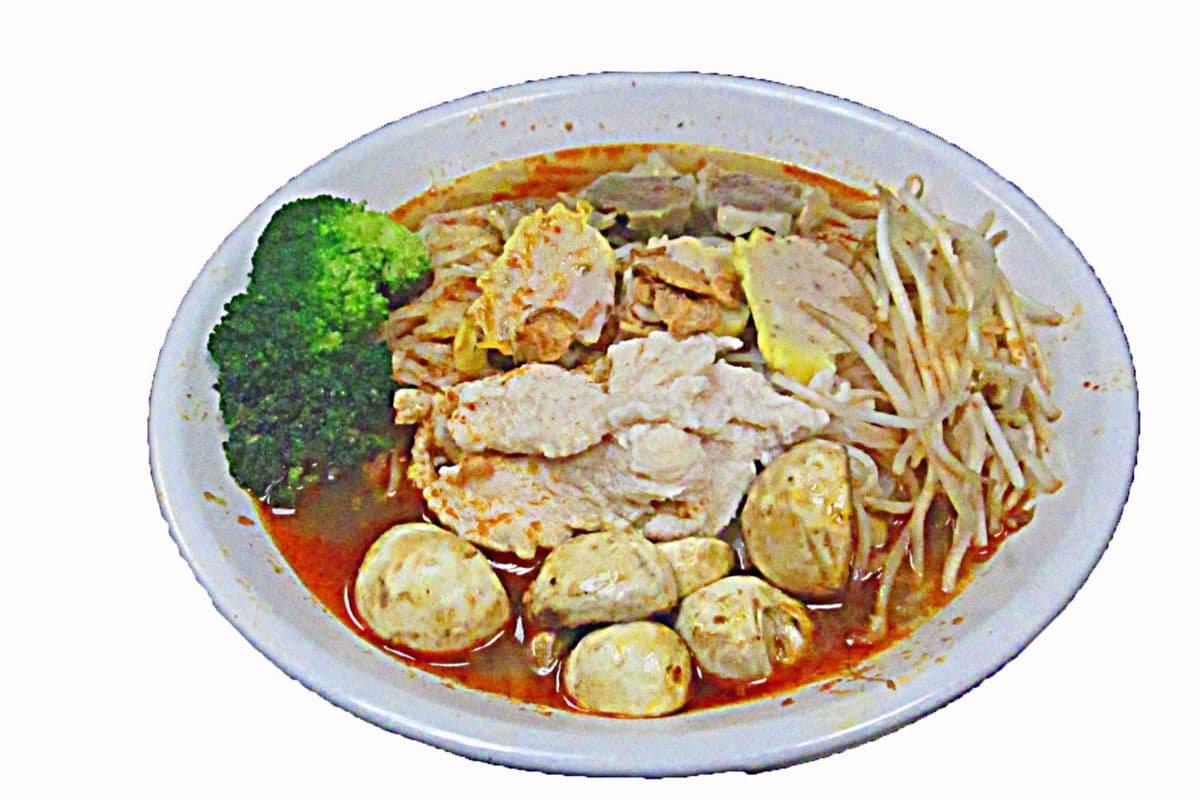 304. Thai Special Rice Noodle Soup 泰式湯河粉