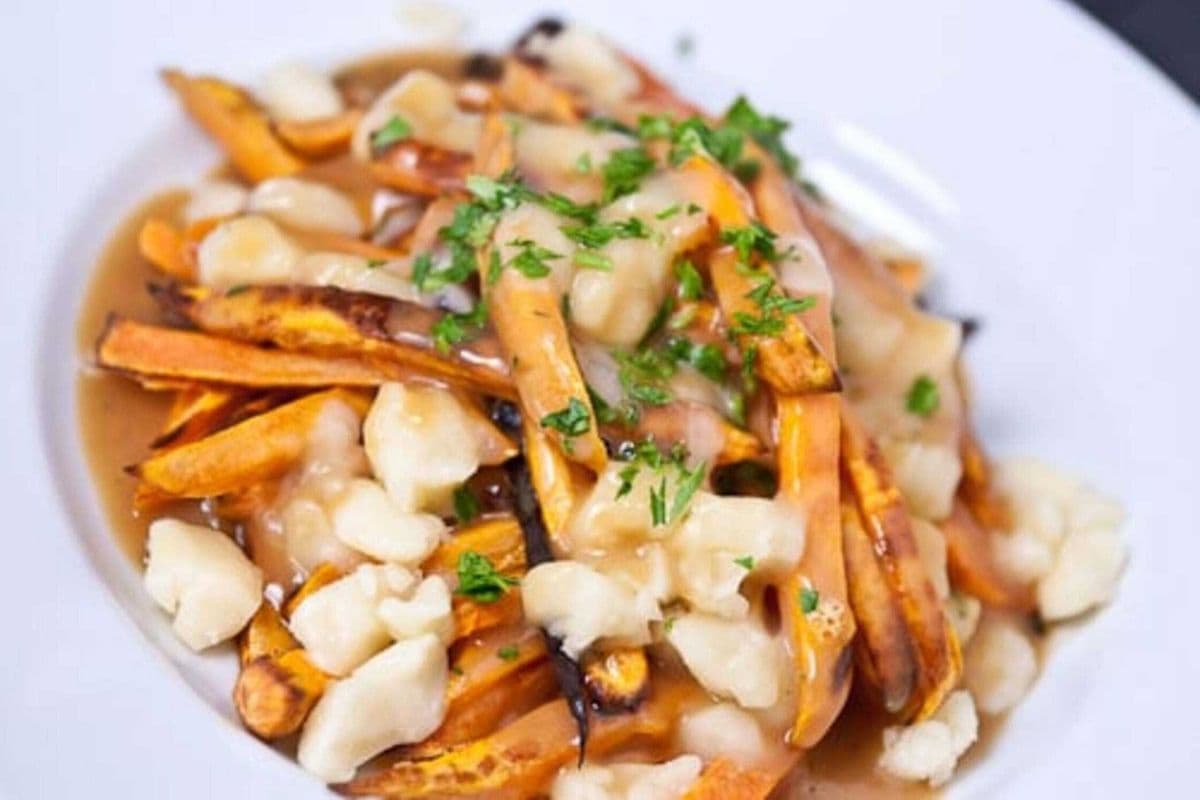 Sweet Potato Poutine (Medium)