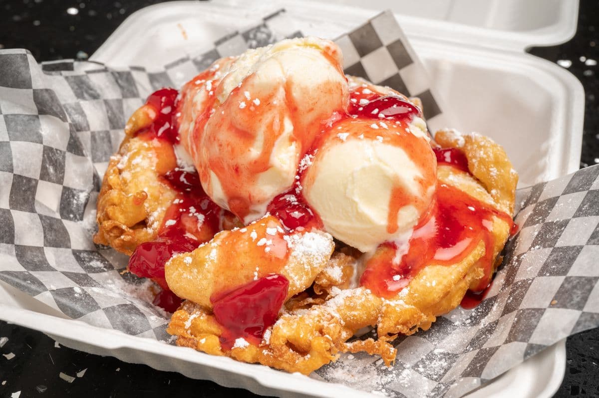 Classic Funnel Cake ( ICE CREAM NOT INCLUDED)