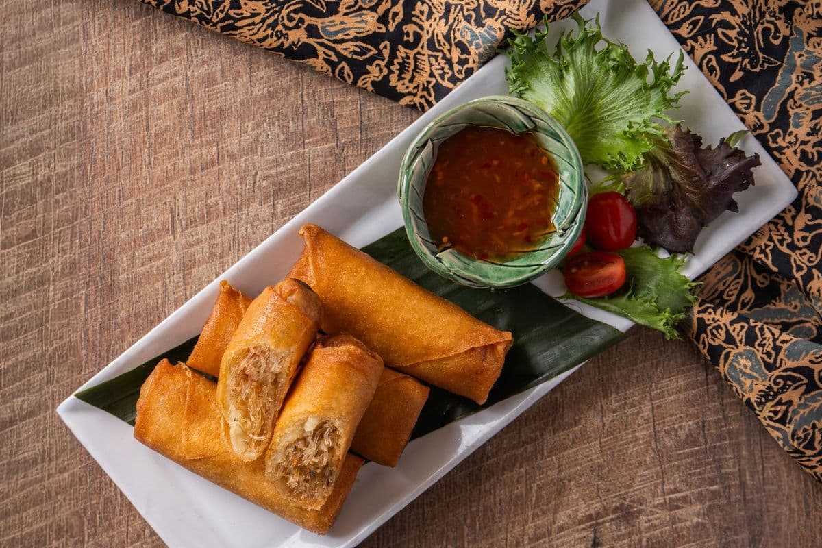 A2 Rouleaux Impériaux végétariens (4mcx) | Vegetarian Fried Spring Rolls (4pcs)