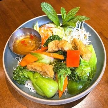 B5. Vegetarian Vermicelli