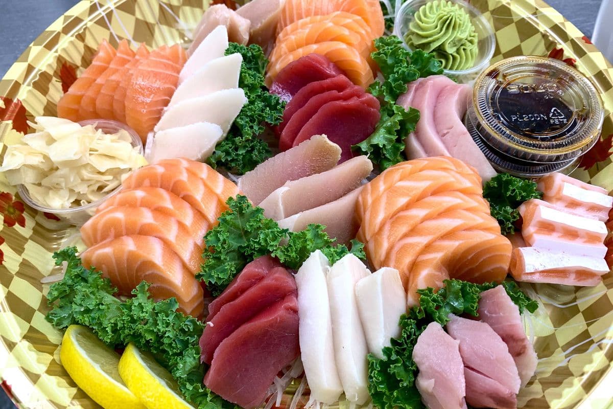 T7. Sashimi Tray B (45 pcs)