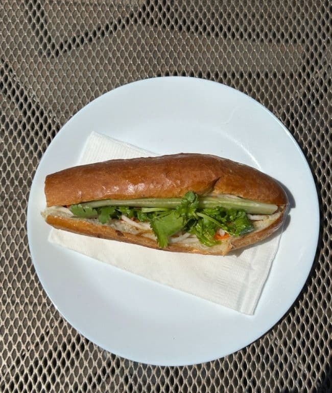 Banh Mi Végétarien / Vegetarian Banh Mi