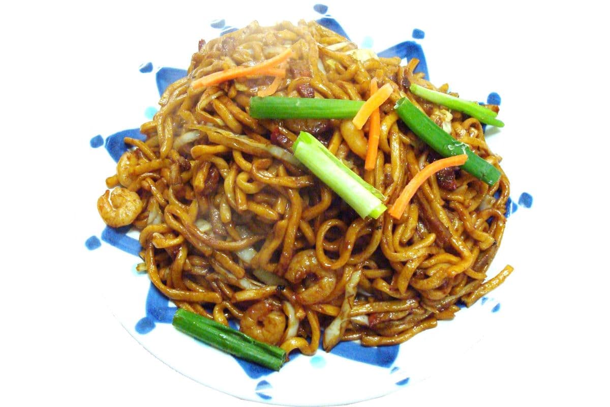 301. Fried Shanghai Noodle with Shrimp and Pork 上海粗炒