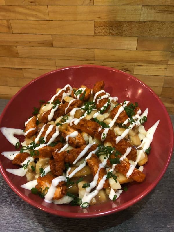Buffalo Chicken Poutine