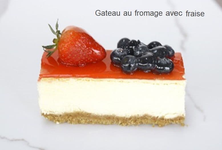 Gâteau au Fromage et Fraise / Cheesecake topped with Strawberry