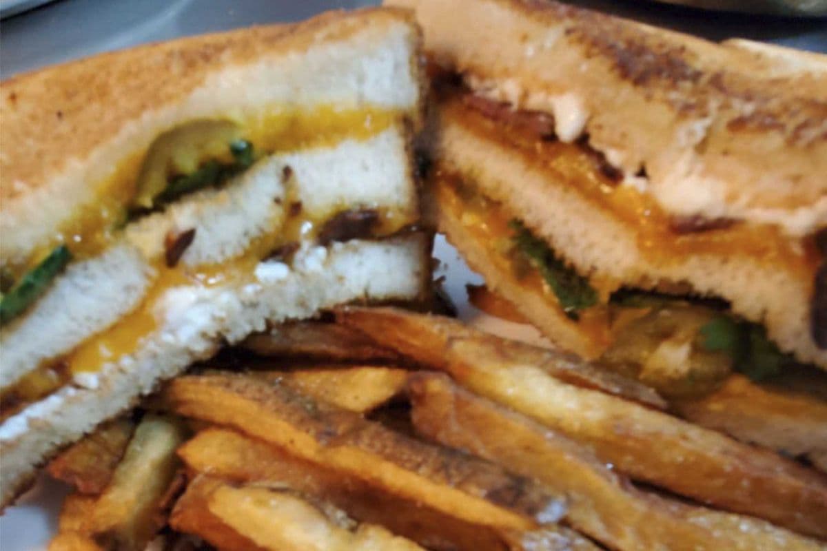 jalapeño grilled cheese