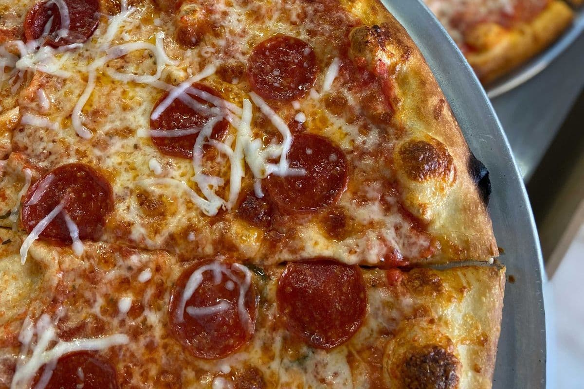 16'' Pepperoni Pizza (Large)