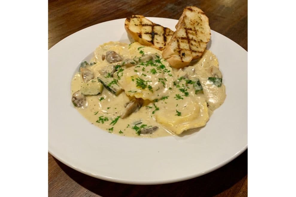 Cream Sauce Cheese Ravioli