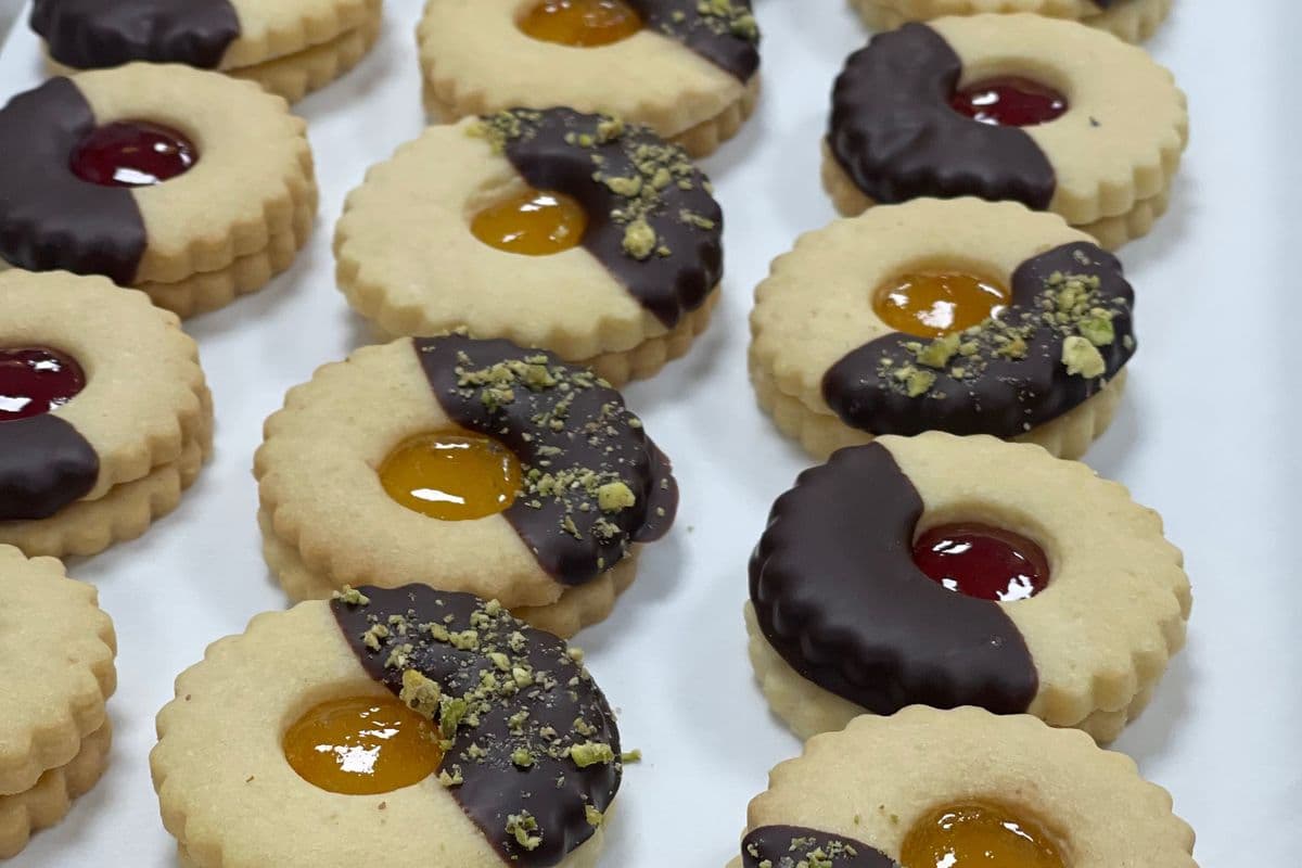 Linzer Cookie (For 6)