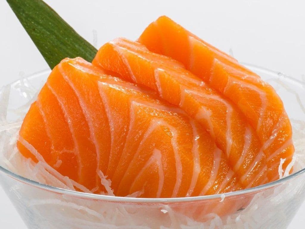 Salmon Sashimi (3pcs)