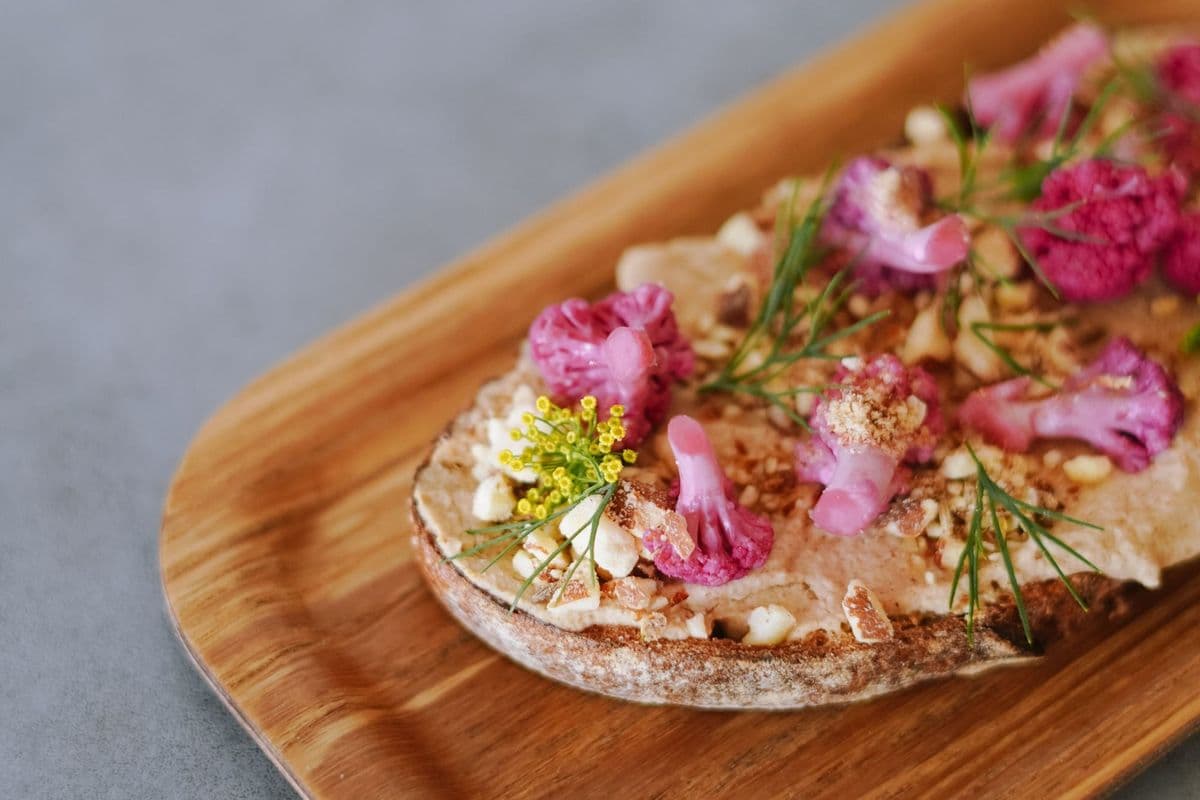 Hummus Toast