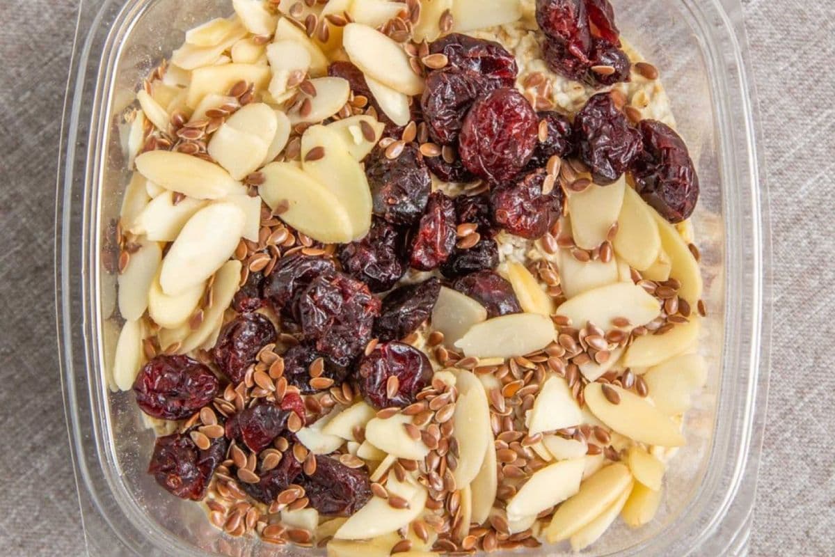 Cranberry Almond Oats