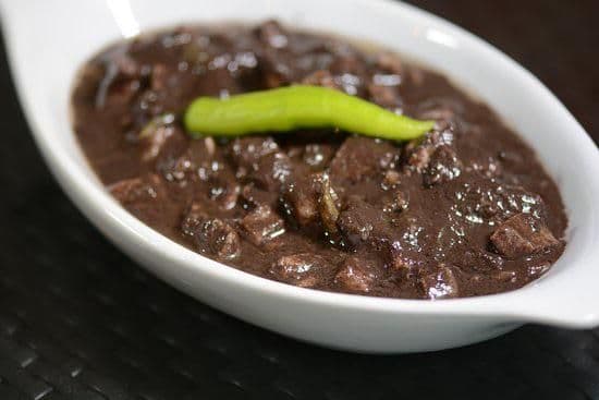 4. Dinuguan