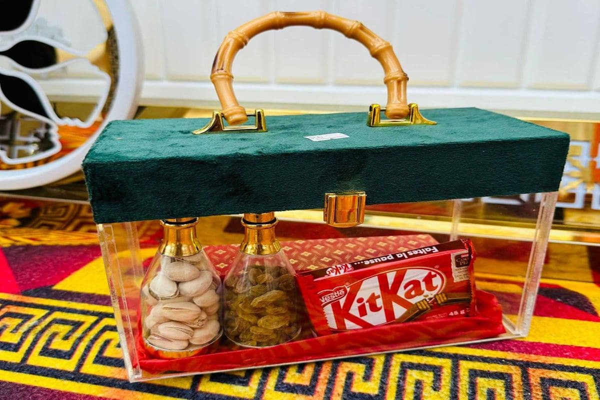 Beautiful Diwali Hampers
