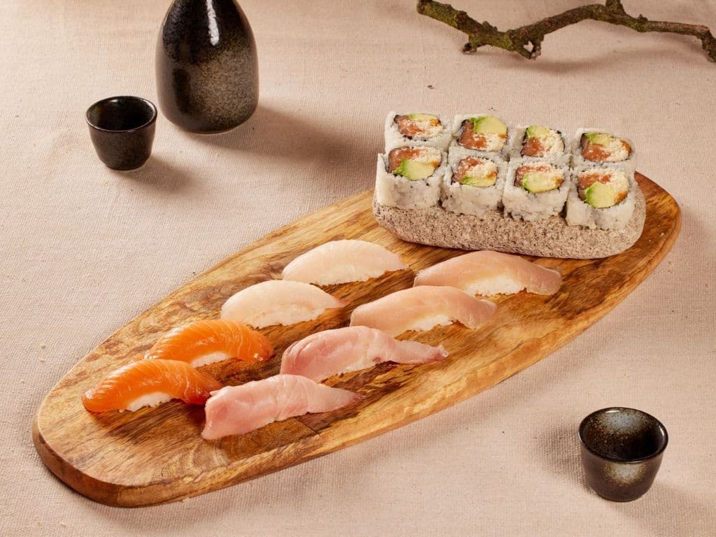 Deluxe Nigiri & Maki (16pcs)
