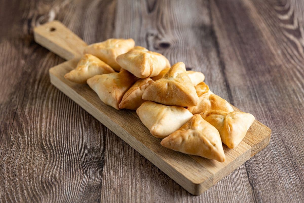 Fatayer épinard (12 mcx) / Spinach Fatayer (12 Pcs)
