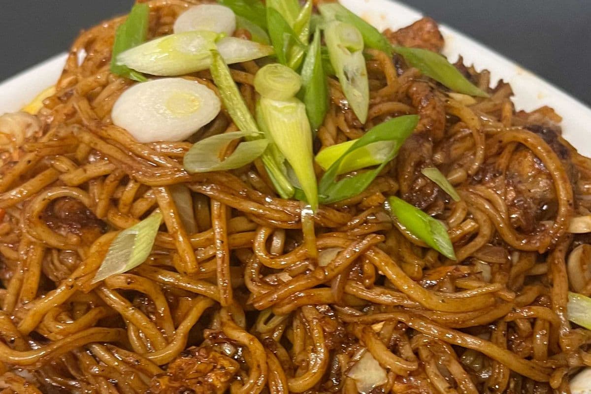 Veg Hakka Noodles