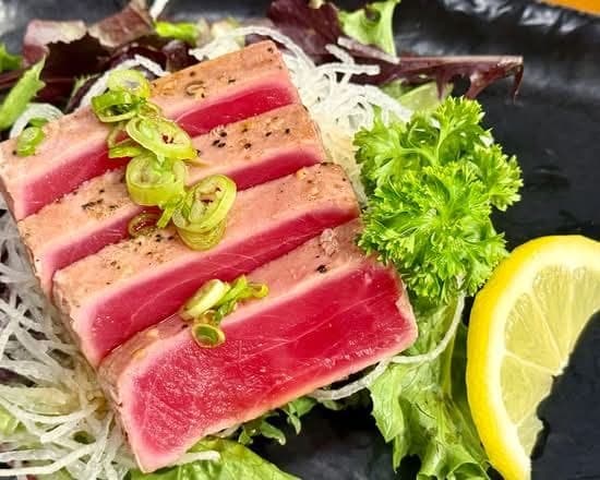 Ahi Tuna Tataki Salad