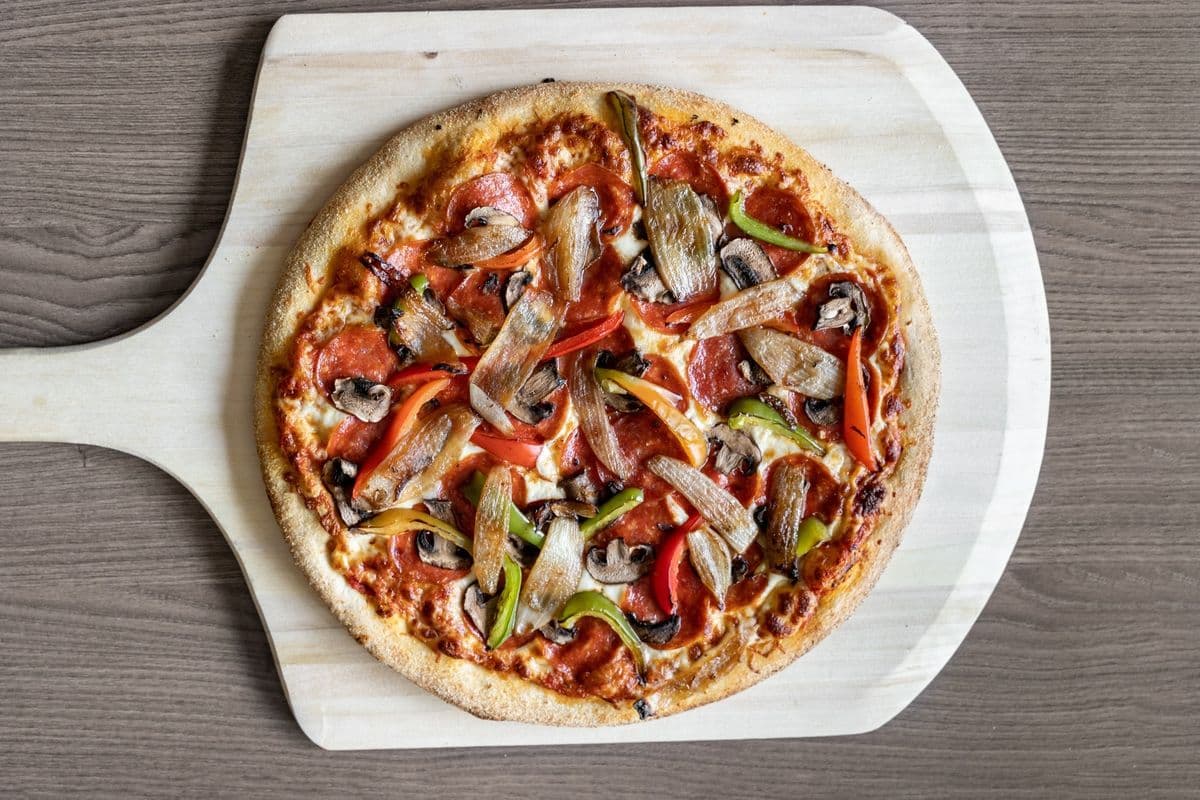Medium Manhattan Pizza