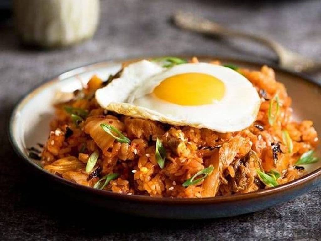 Kimchi Bokeimbap (김치볶음밥辣泡菜炒飯)