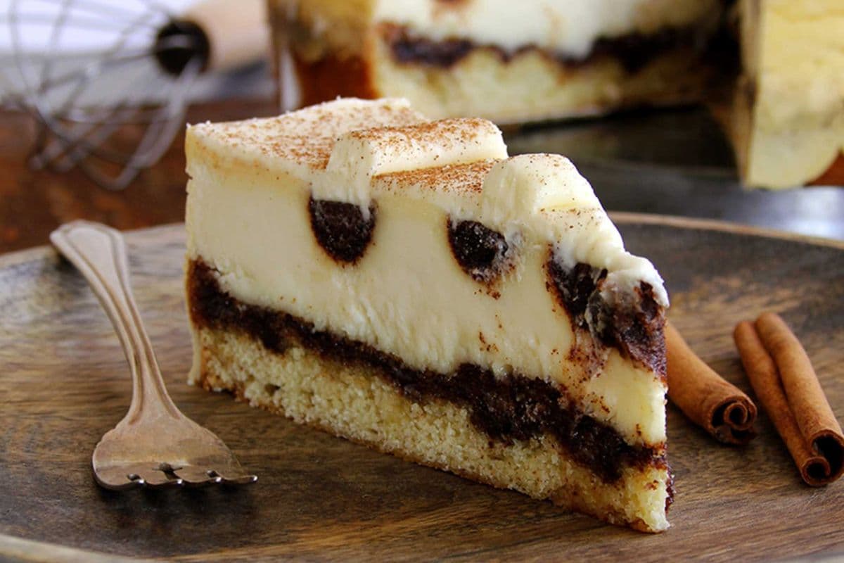 Cinnamon Bun Cheesecake