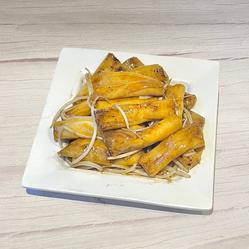 (Lunch Special) Pan Fried Rice Flour Rolls with Soy Sauce / 豉油皇煎腸粉 (廚)