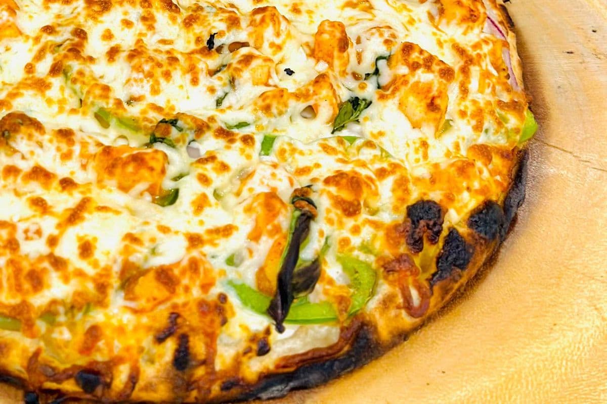 9" Veg Butter Paneer (6 slices)