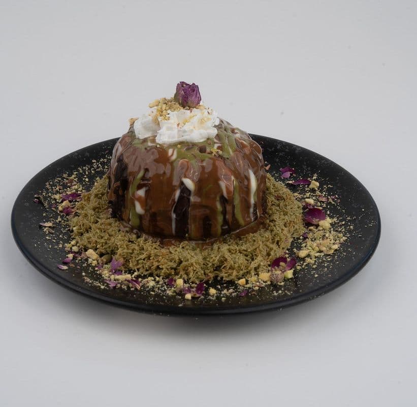 Dubai Kunafa Molten Lava Cake