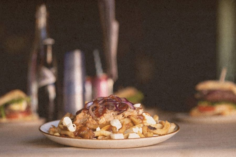 Poutine la porc effiloché / Poutine Pulled Pork