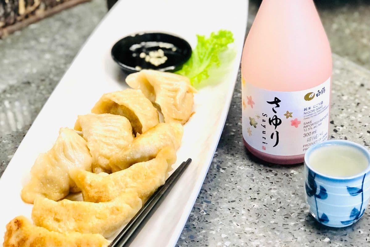 9. Fried Dumpling (8 pcs)
